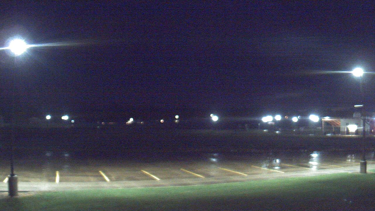Thumbnail for current weather camera view from West ES in Mount Vernon, Indiana
