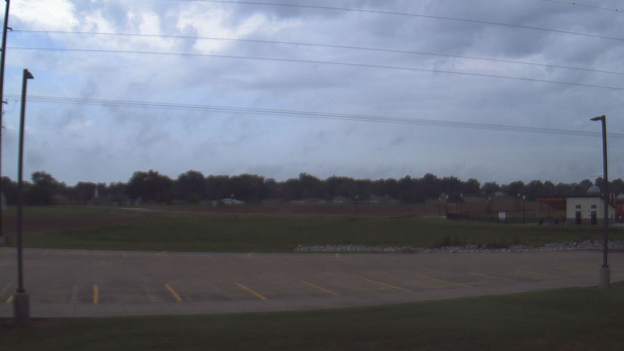 Thumbnail for current weather camera view from West ES in Mount Vernon, Indiana