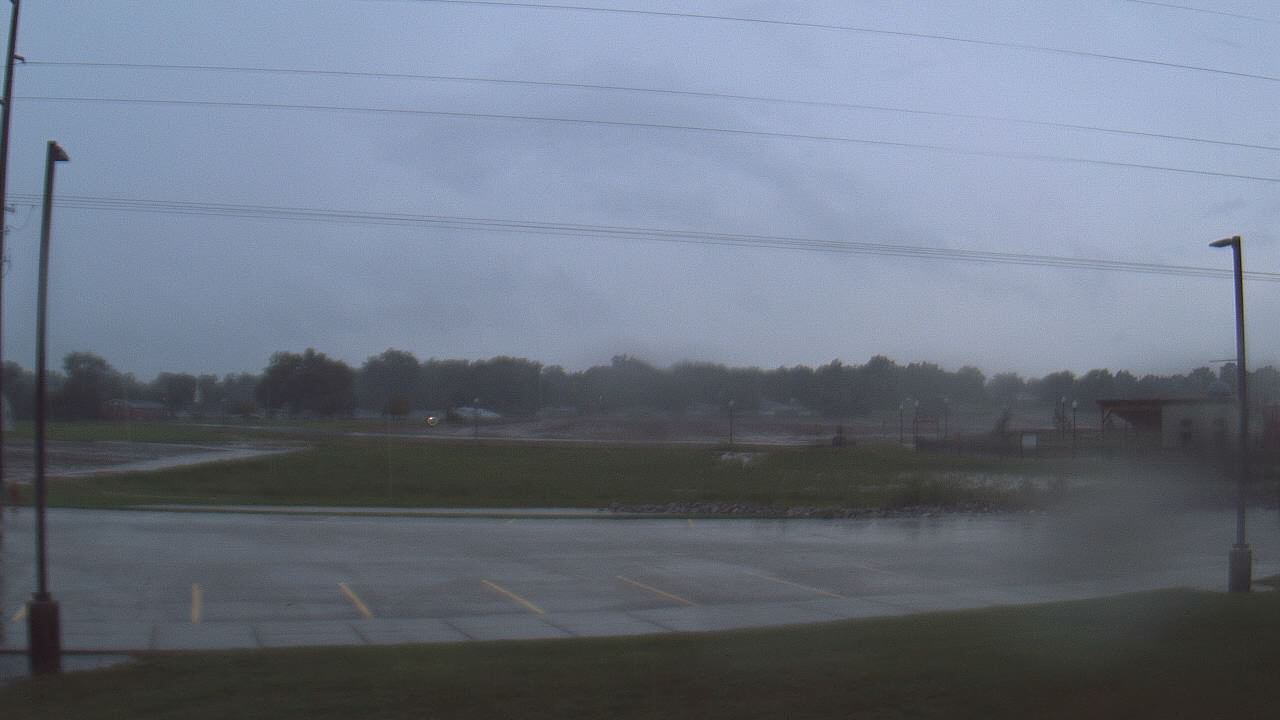 Thumbnail for current weather camera view from West ES in Mount Vernon, Indiana
