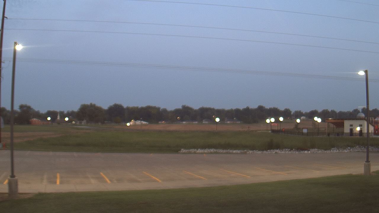 Thumbnail for current weather camera view from West ES in Mount Vernon, Indiana