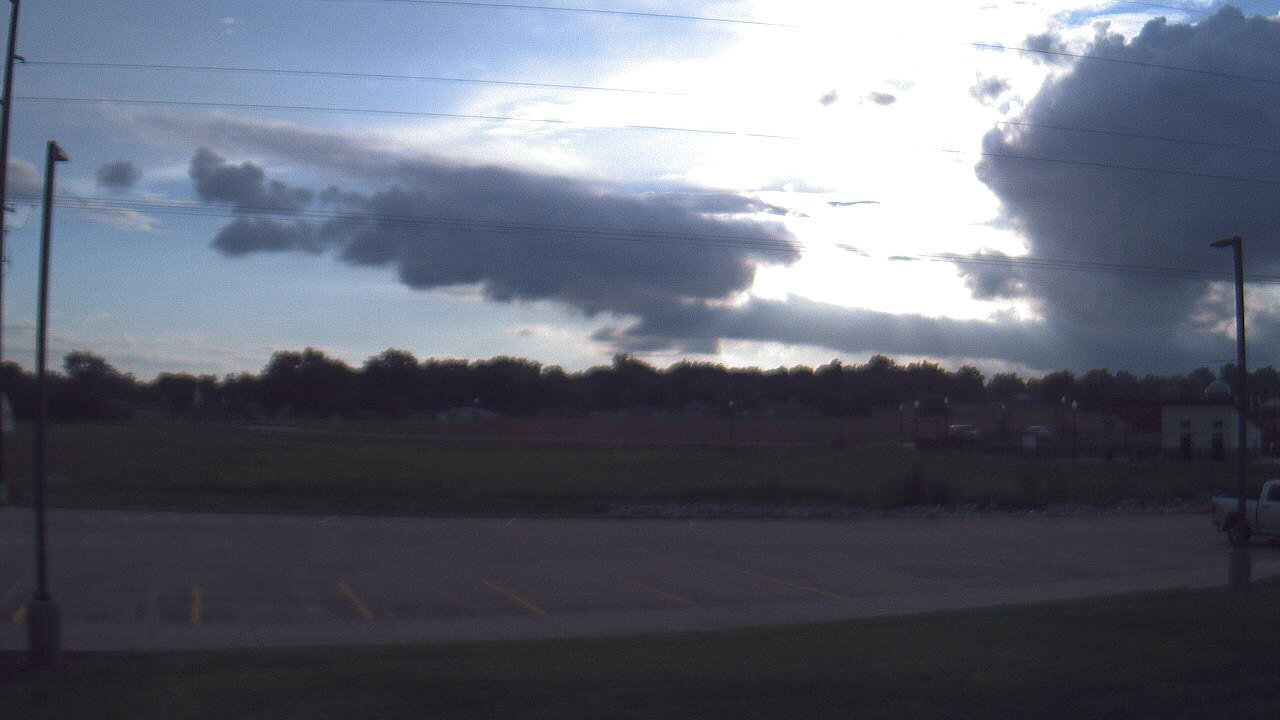 Thumbnail for current weather camera view from West ES in Mount Vernon, Indiana