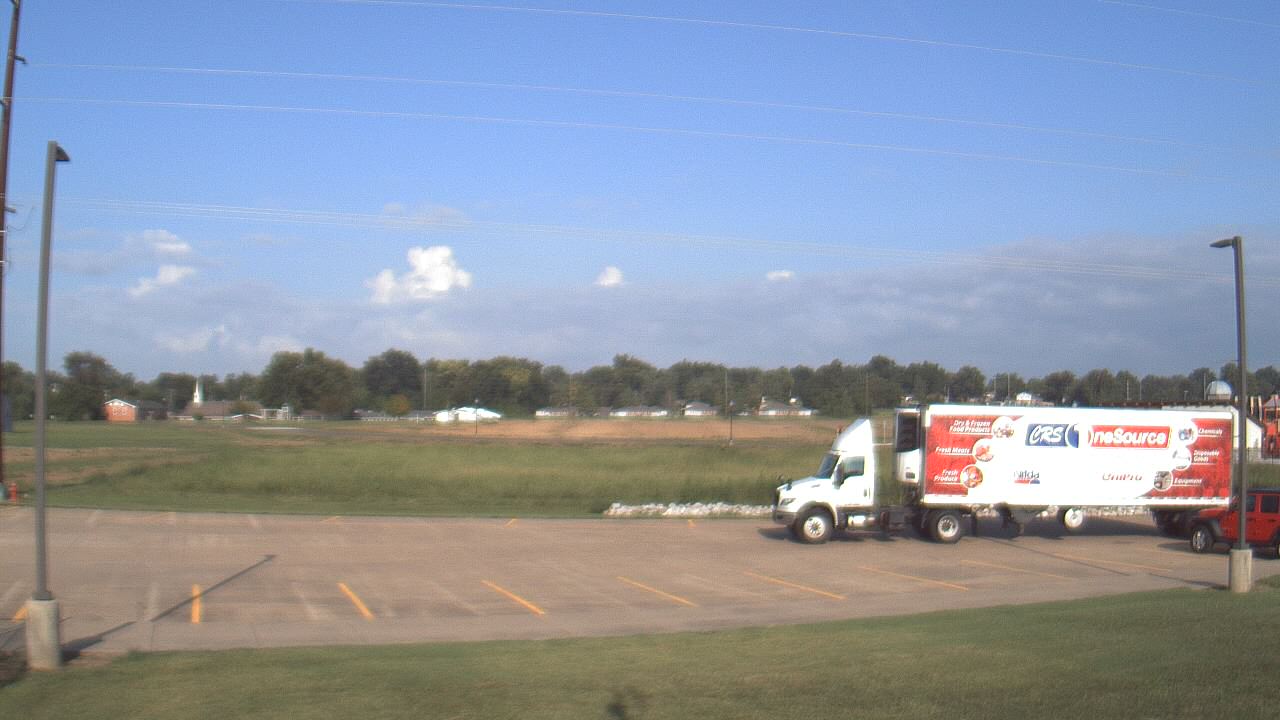 Thumbnail for current weather camera view from West ES in Mount Vernon, Indiana