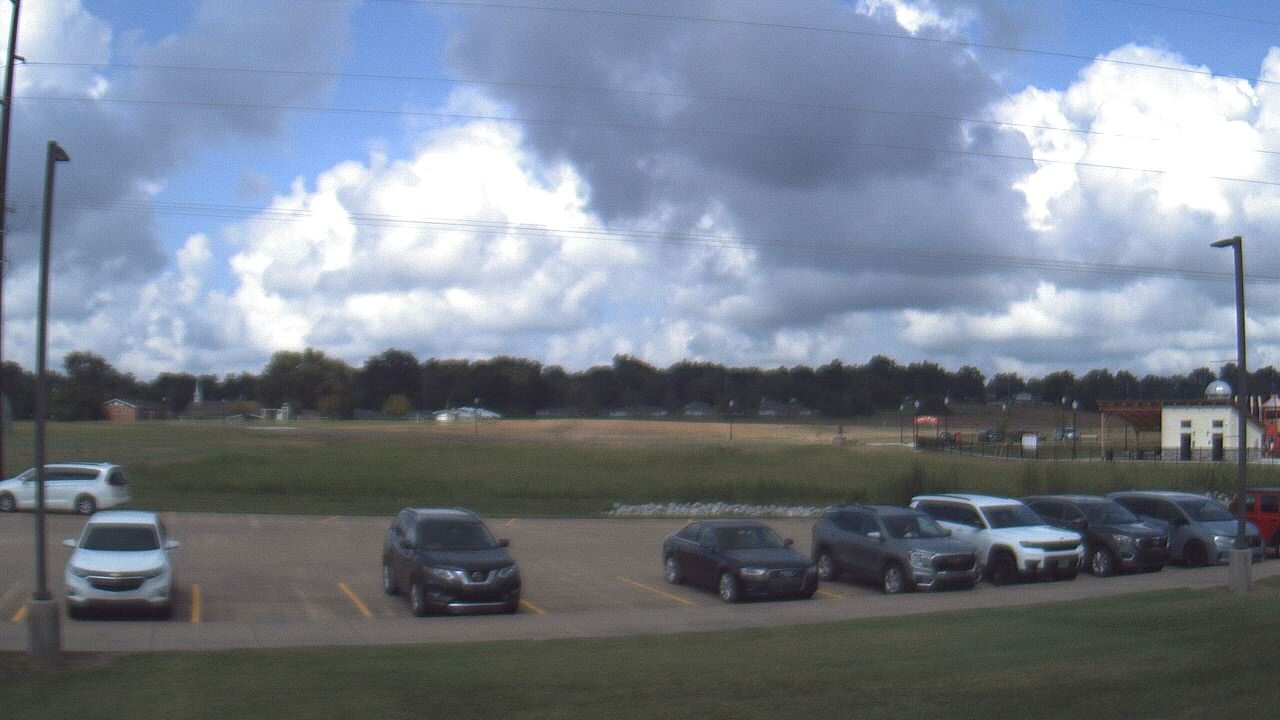 Thumbnail for current weather camera view from West ES in Mount Vernon, Indiana