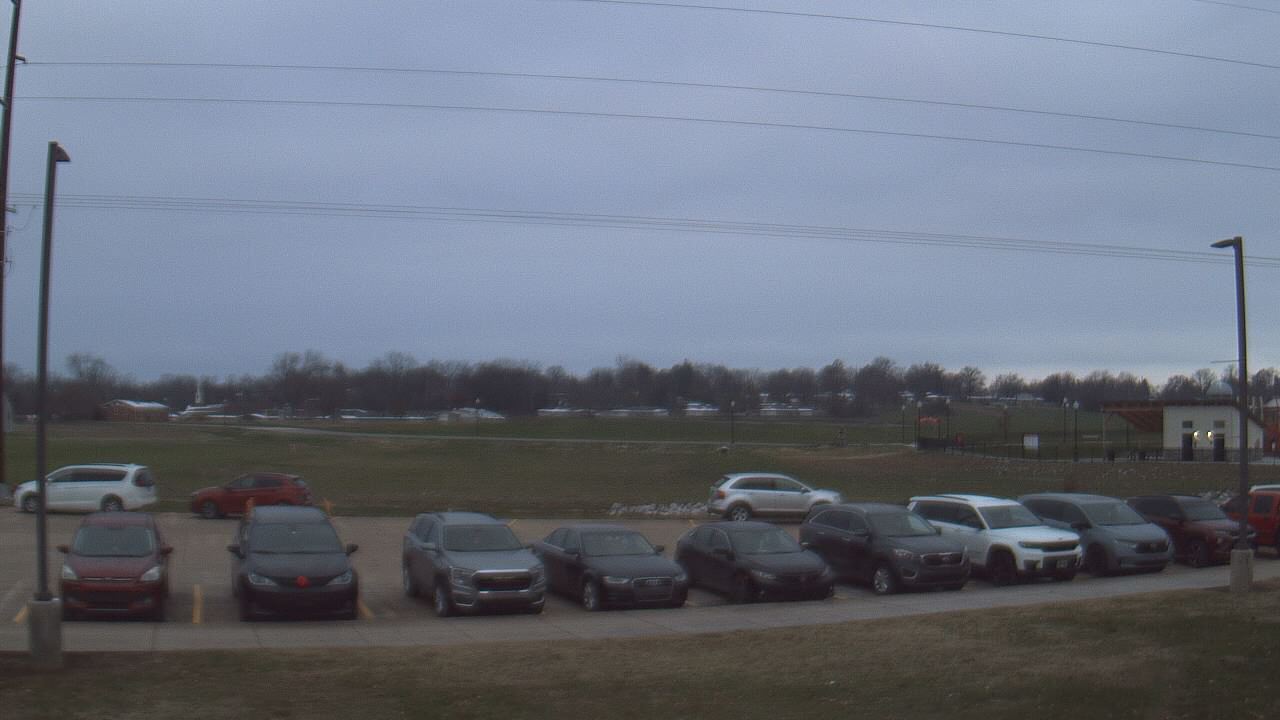 Thumbnail for current weather camera view from West ES in Mount Vernon, Indiana