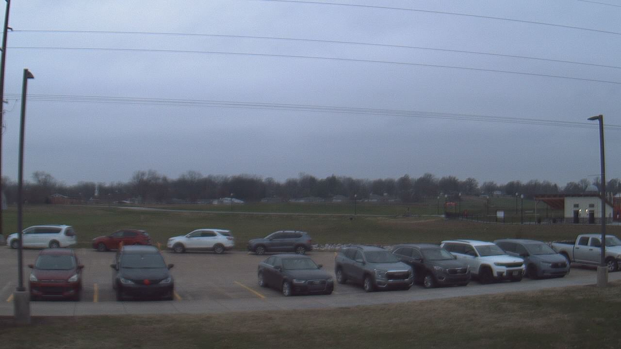 Thumbnail for current weather camera view from West ES in Mount Vernon, Indiana