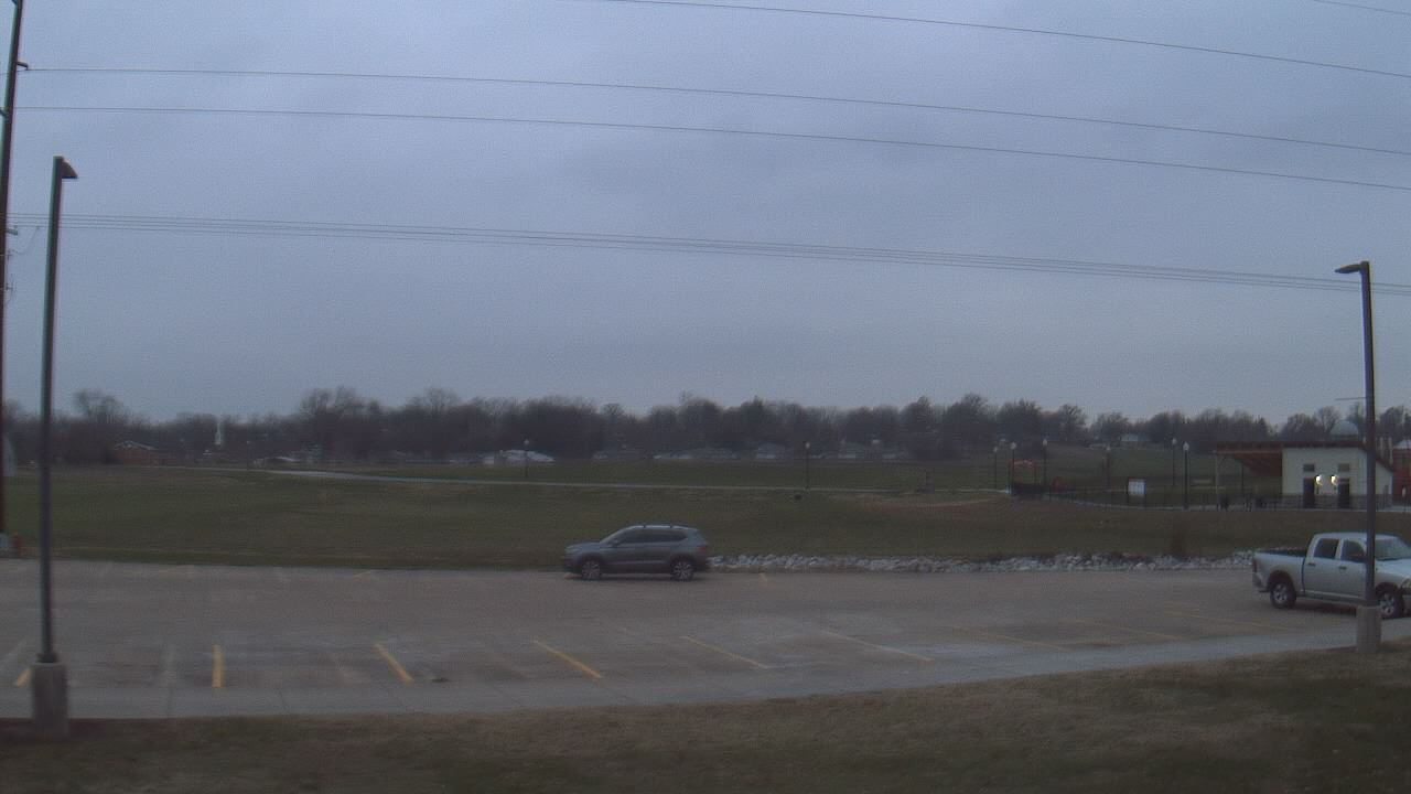 Thumbnail for current weather camera view from West ES in Mount Vernon, Indiana