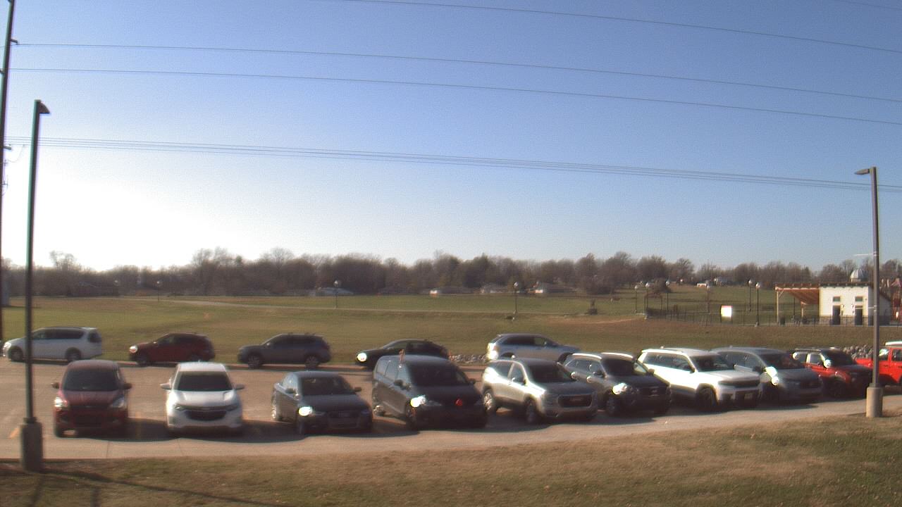Thumbnail for current weather camera view from West ES in Mount Vernon, Indiana