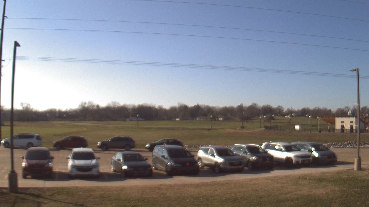 Thumbnail for current weather camera view from West ES in Mount Vernon, Indiana