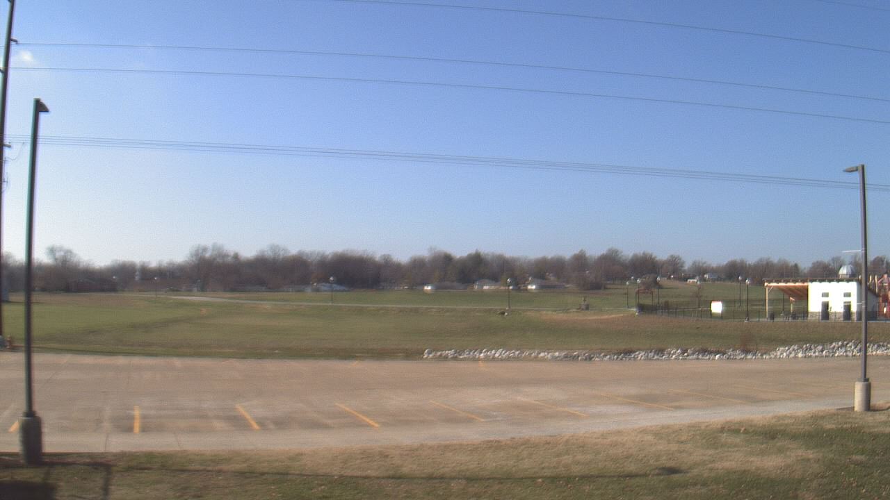 Thumbnail for current weather camera view from West ES in Mount Vernon, Indiana