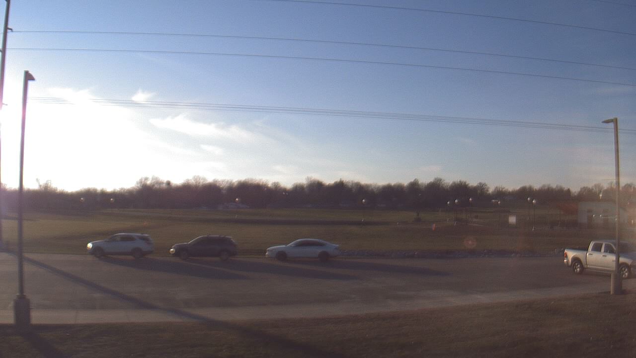 Thumbnail for current weather camera view from West ES in Mount Vernon, Indiana
