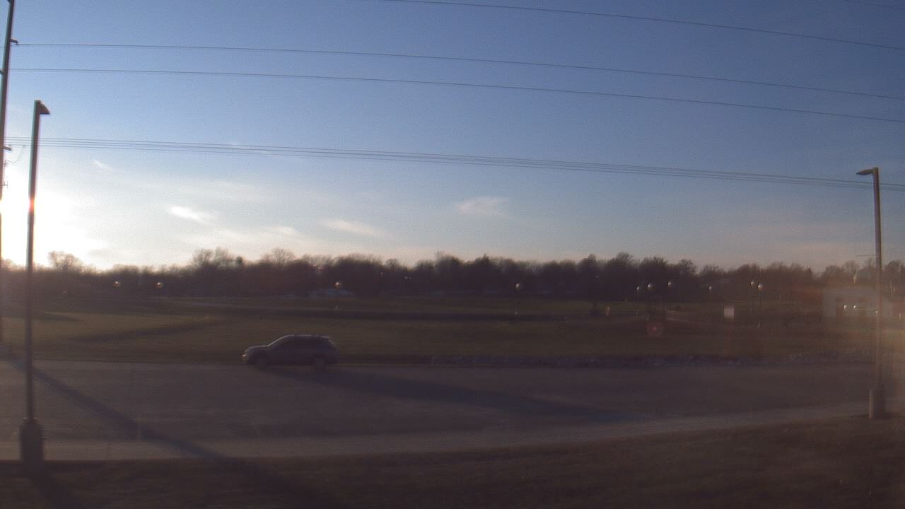 Thumbnail for current weather camera view from West ES in Mount Vernon, Indiana