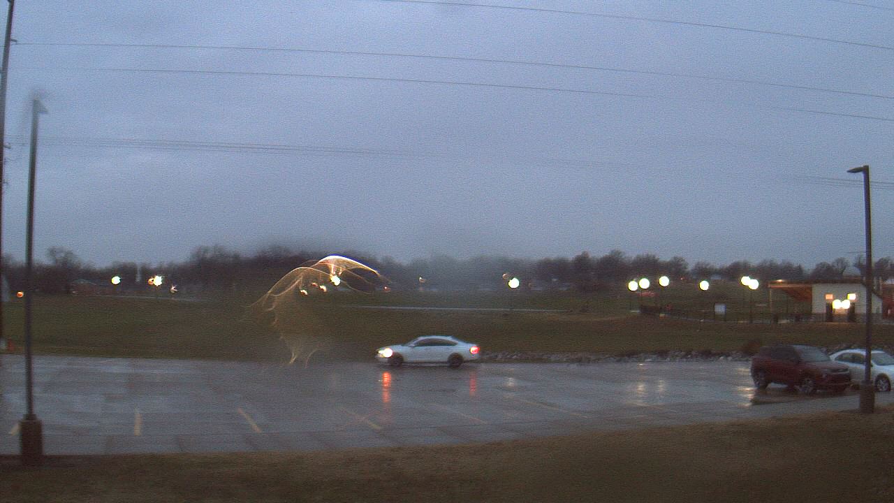 Thumbnail for current weather camera view from West ES in Mount Vernon, Indiana