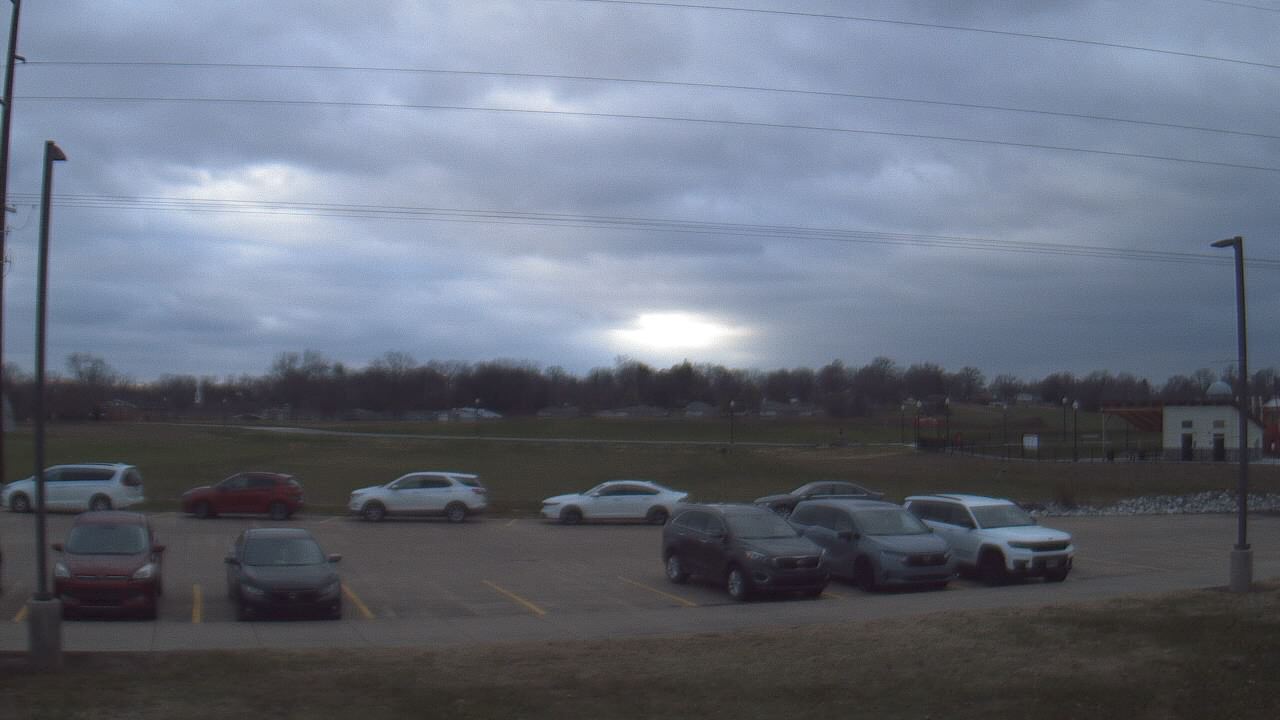 Thumbnail for current weather camera view from West ES in Mount Vernon, Indiana