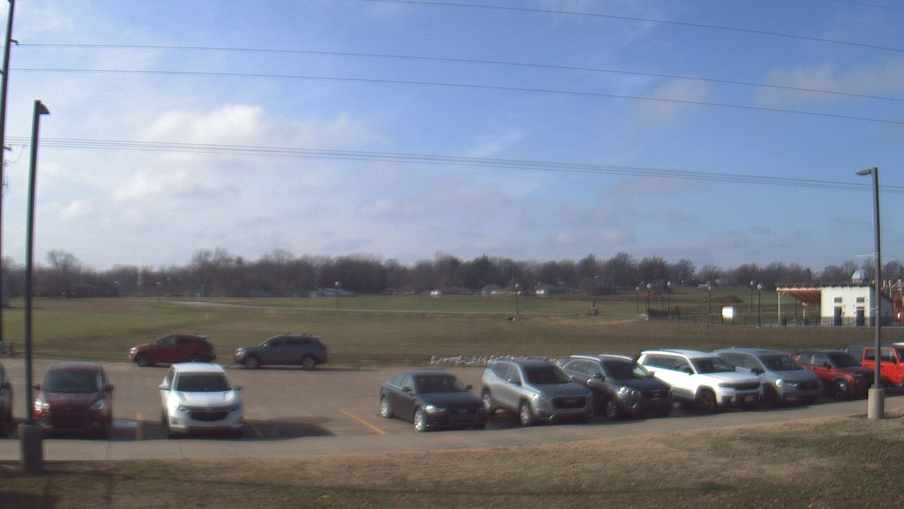 Thumbnail for current weather camera view from West ES in Mount Vernon, Indiana