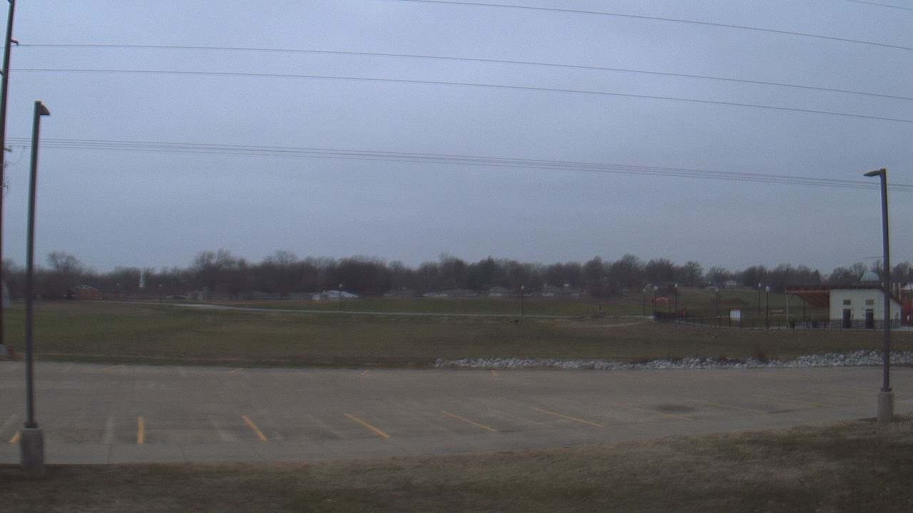 Thumbnail for current weather camera view from West ES in Mount Vernon, Indiana