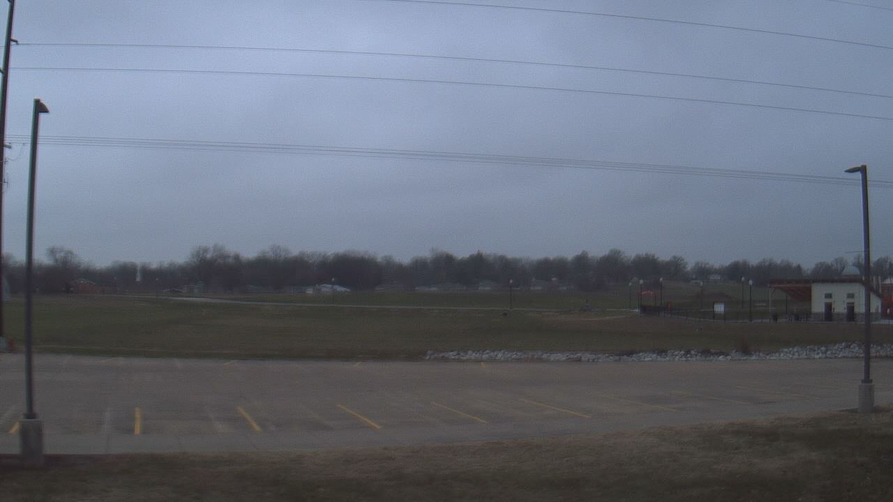 Thumbnail for current weather camera view from West ES in Mount Vernon, Indiana