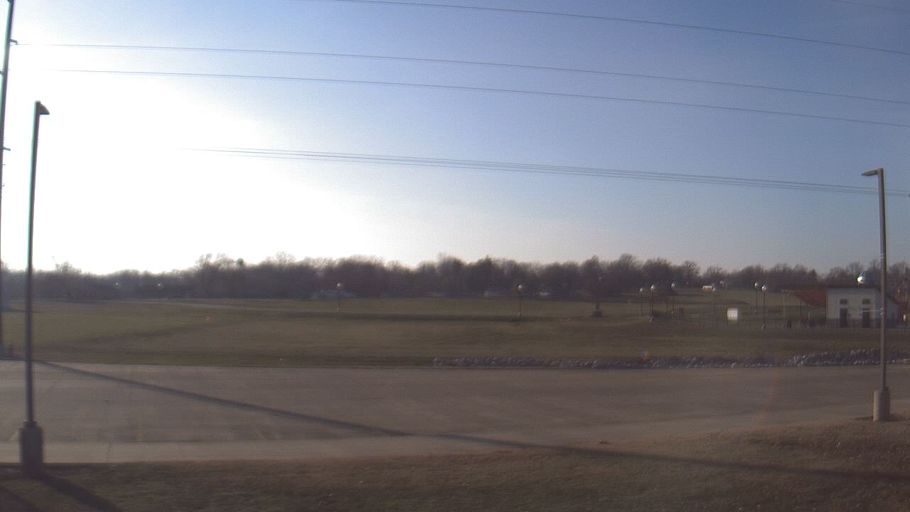 Thumbnail for current weather camera view from West ES in Mount Vernon, Indiana