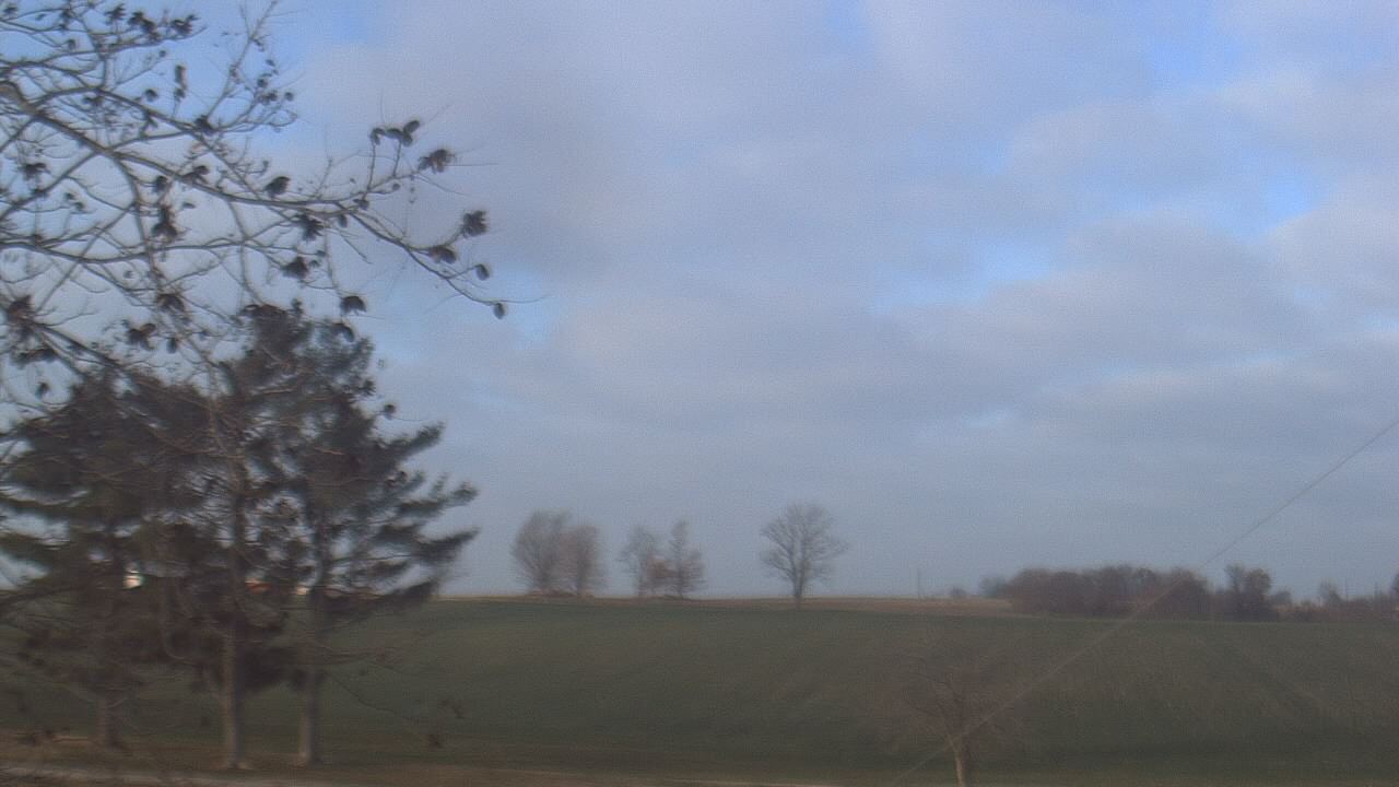 Thumbnail for current weather camera view from Farmersville School in Mount Vernon, Indiana