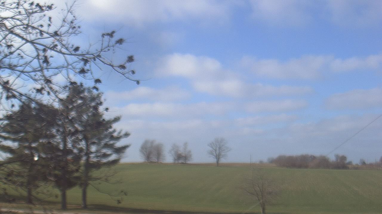 Thumbnail for current weather camera view from Farmersville School in Mount Vernon, Indiana