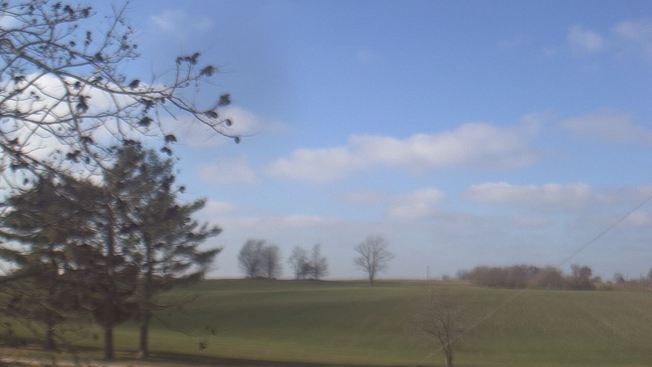 Thumbnail for current weather camera view from Farmersville School in Mount Vernon, Indiana