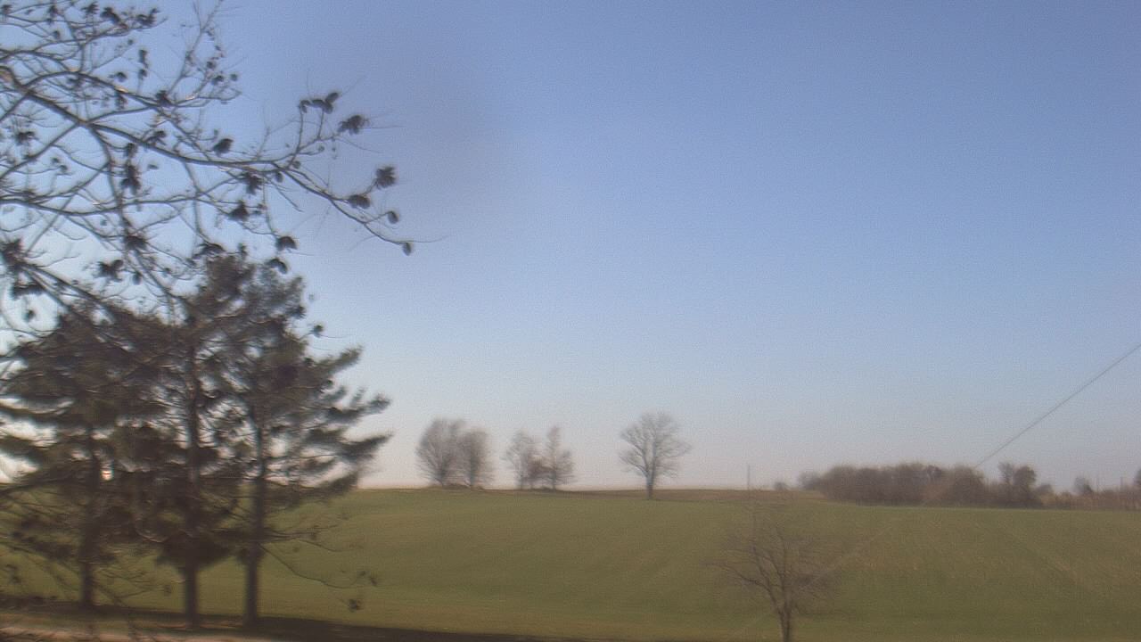 Thumbnail for current weather camera view from Farmersville School in Mount Vernon, Indiana
