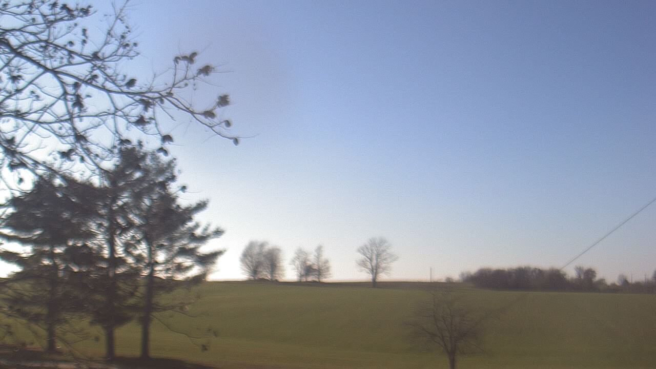 Thumbnail for current weather camera view from Farmersville School in Mount Vernon, Indiana