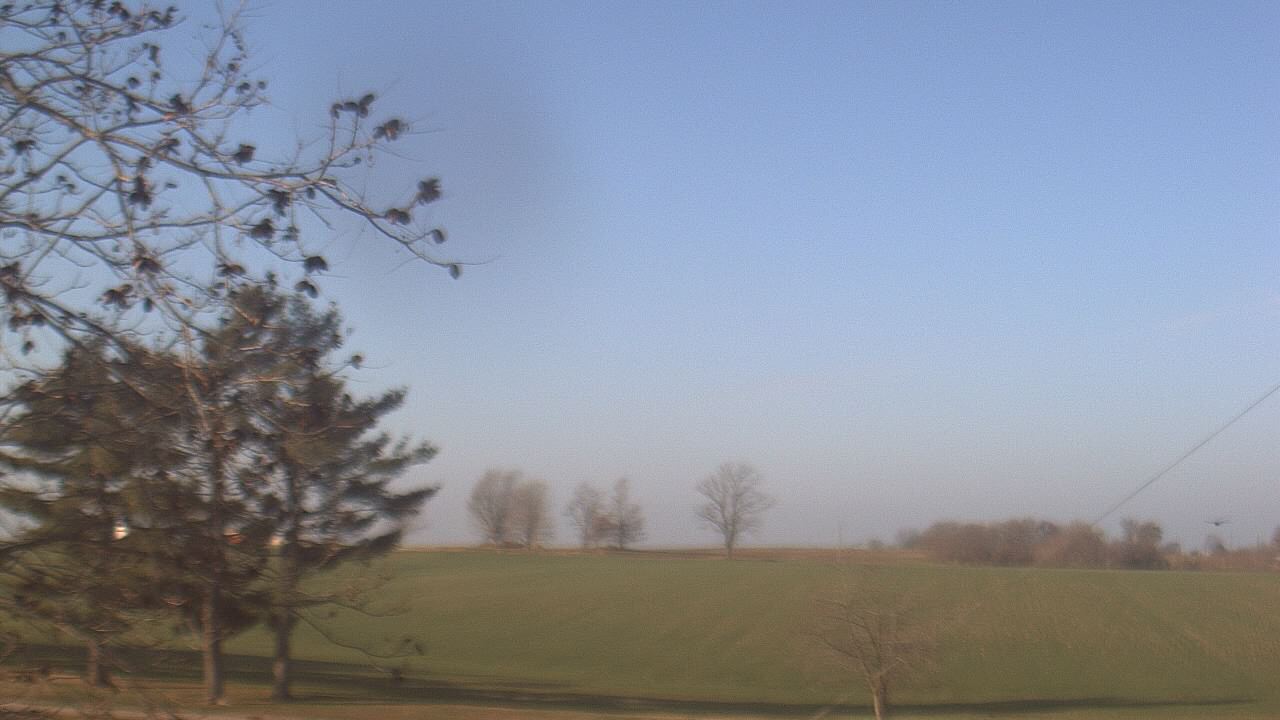 Thumbnail for current weather camera view from Farmersville School in Mount Vernon, Indiana