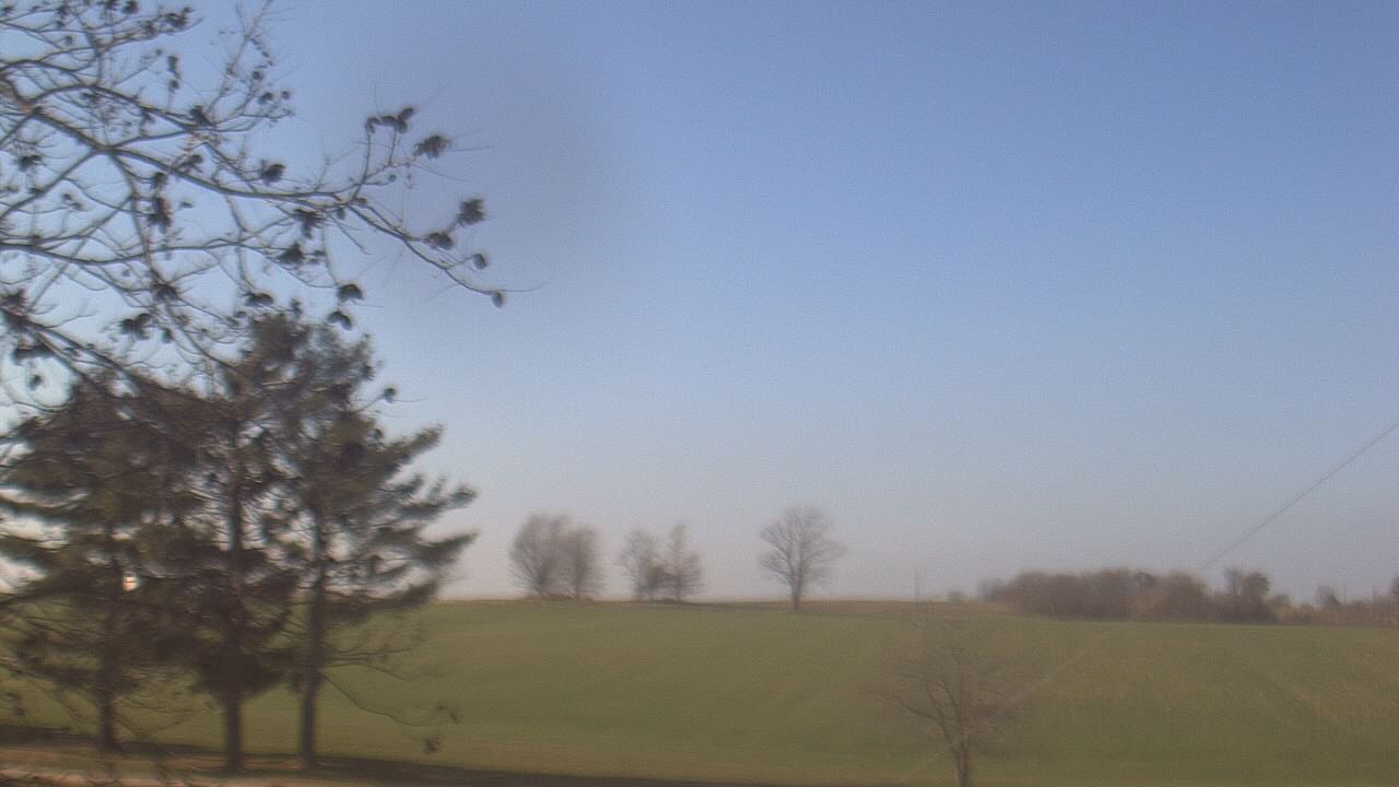 Thumbnail for current weather camera view from Farmersville School in Mount Vernon, Indiana