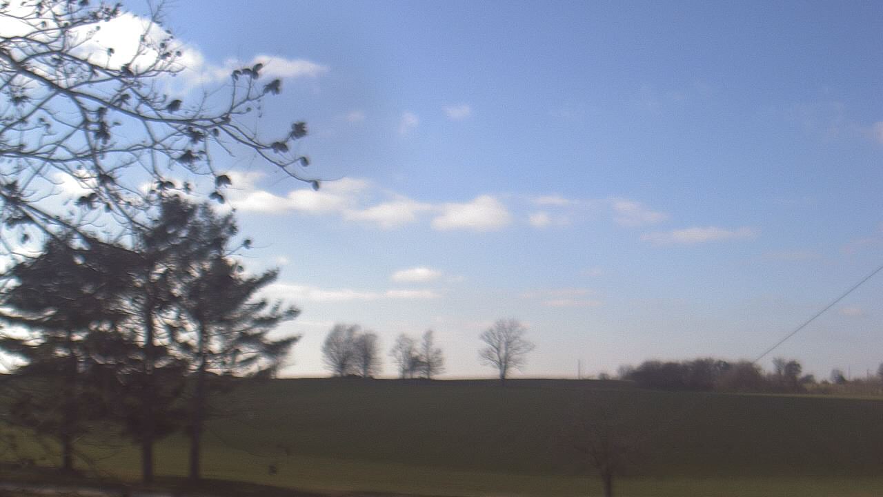 Thumbnail for current weather camera view from Farmersville School in Mount Vernon, Indiana