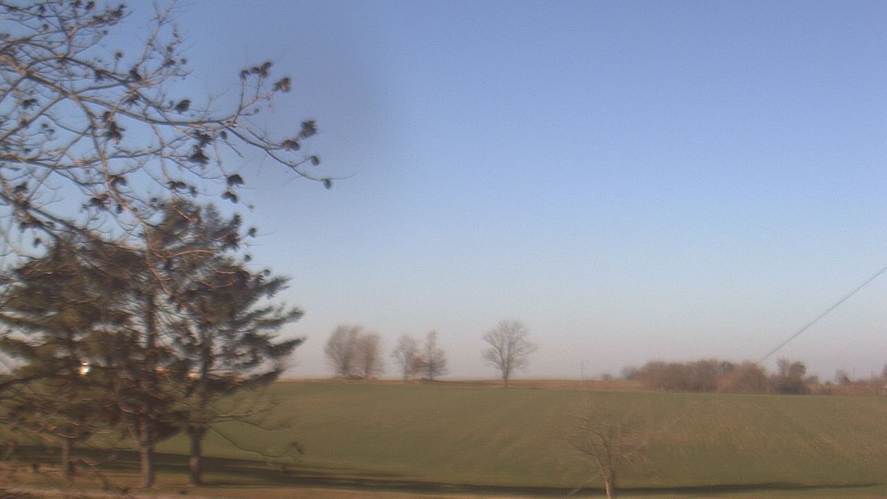 Thumbnail for current weather camera view from Farmersville School in Mount Vernon, Indiana