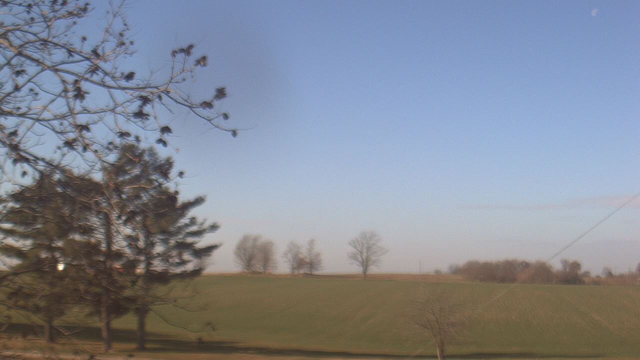 Thumbnail for current weather camera view from Farmersville School in Mount Vernon, Indiana