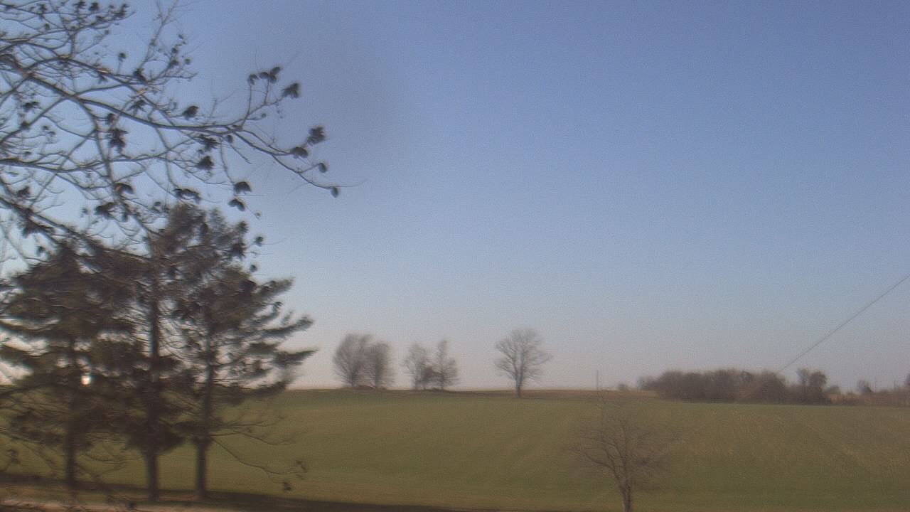 Thumbnail for current weather camera view from Farmersville School in Mount Vernon, Indiana