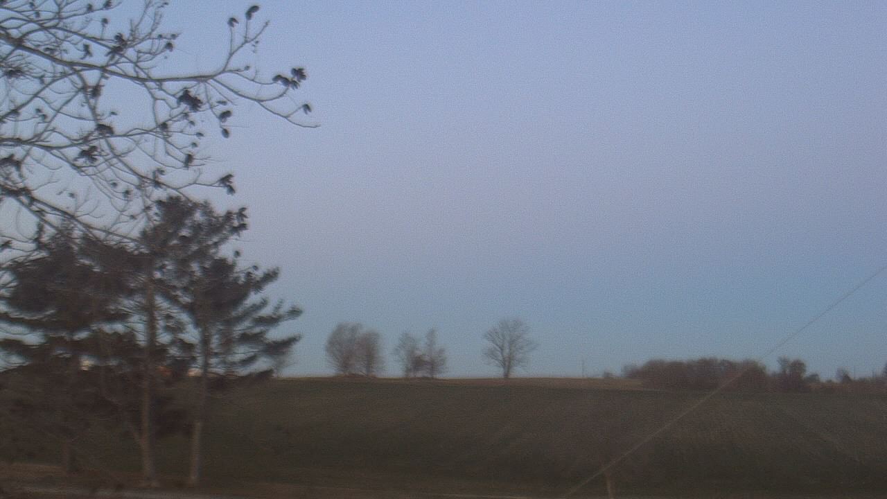 Thumbnail for current weather camera view from Farmersville School in Mount Vernon, Indiana