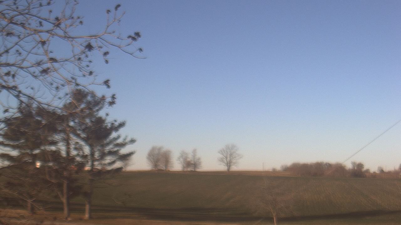 Thumbnail for current weather camera view from Farmersville School in Mount Vernon, Indiana