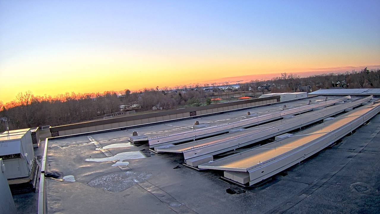 Thumbnail for current weather camera view from Mamaroneck Union Free Sch Dist in Mamaroneck, New York