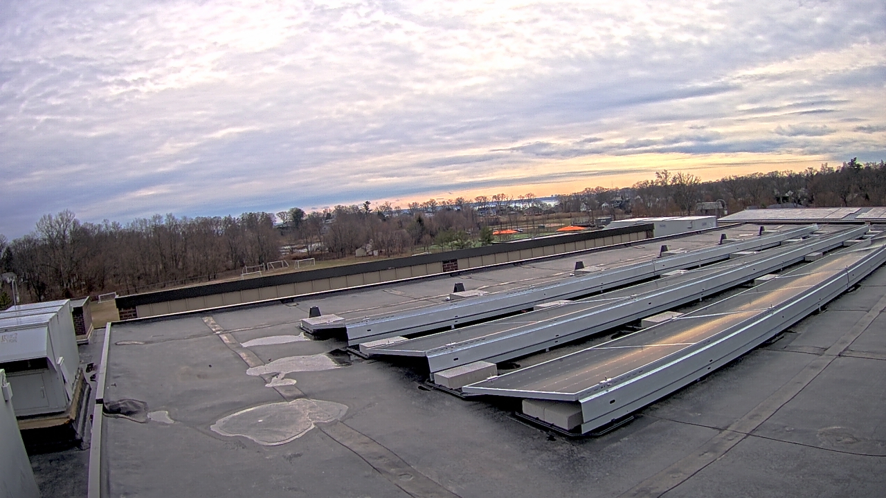 Thumbnail for current weather camera view from Mamaroneck Union Free Sch Dist in Mamaroneck, New York