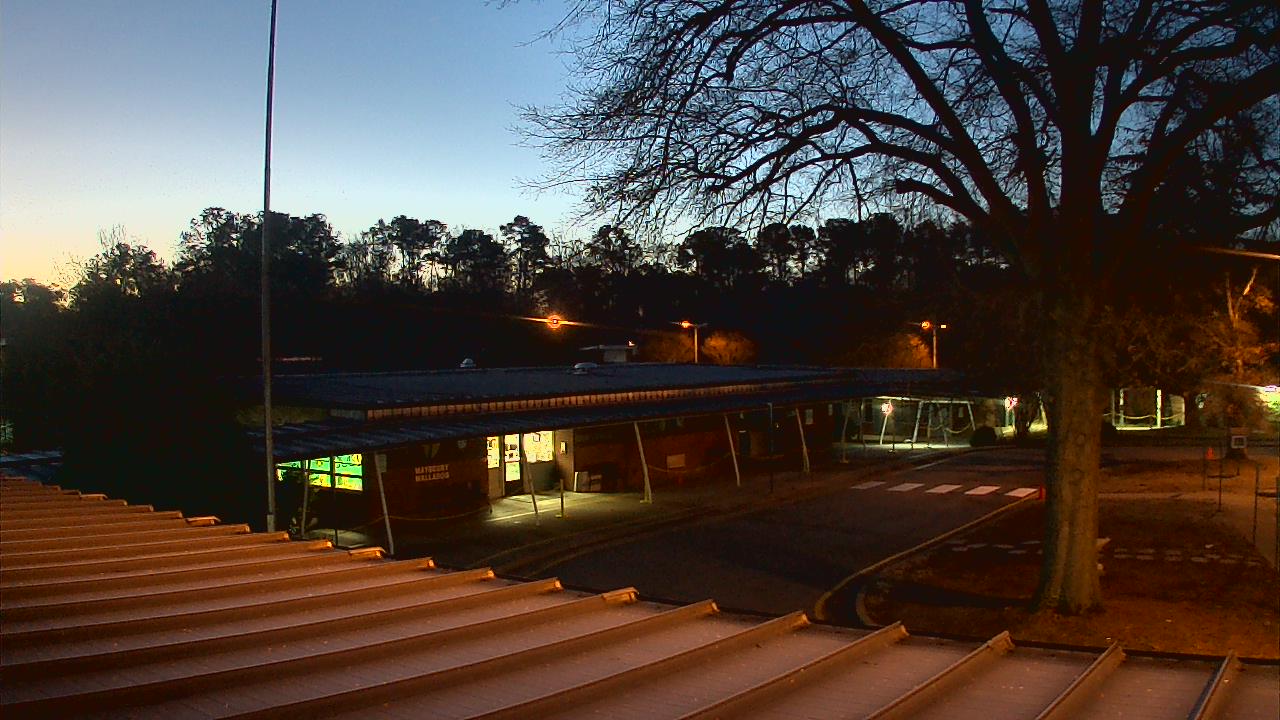 Thumbnail for current weather camera view from Maybeury ES in Tuckahoe, Virginia