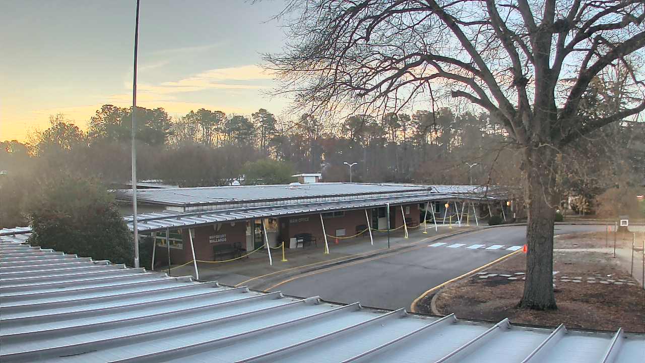 Thumbnail for current weather camera view from Maybeury ES in Tuckahoe, Virginia
