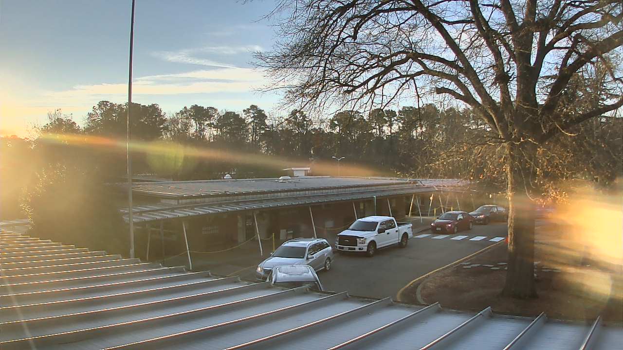 Thumbnail for current weather camera view from Maybeury ES in Tuckahoe, Virginia