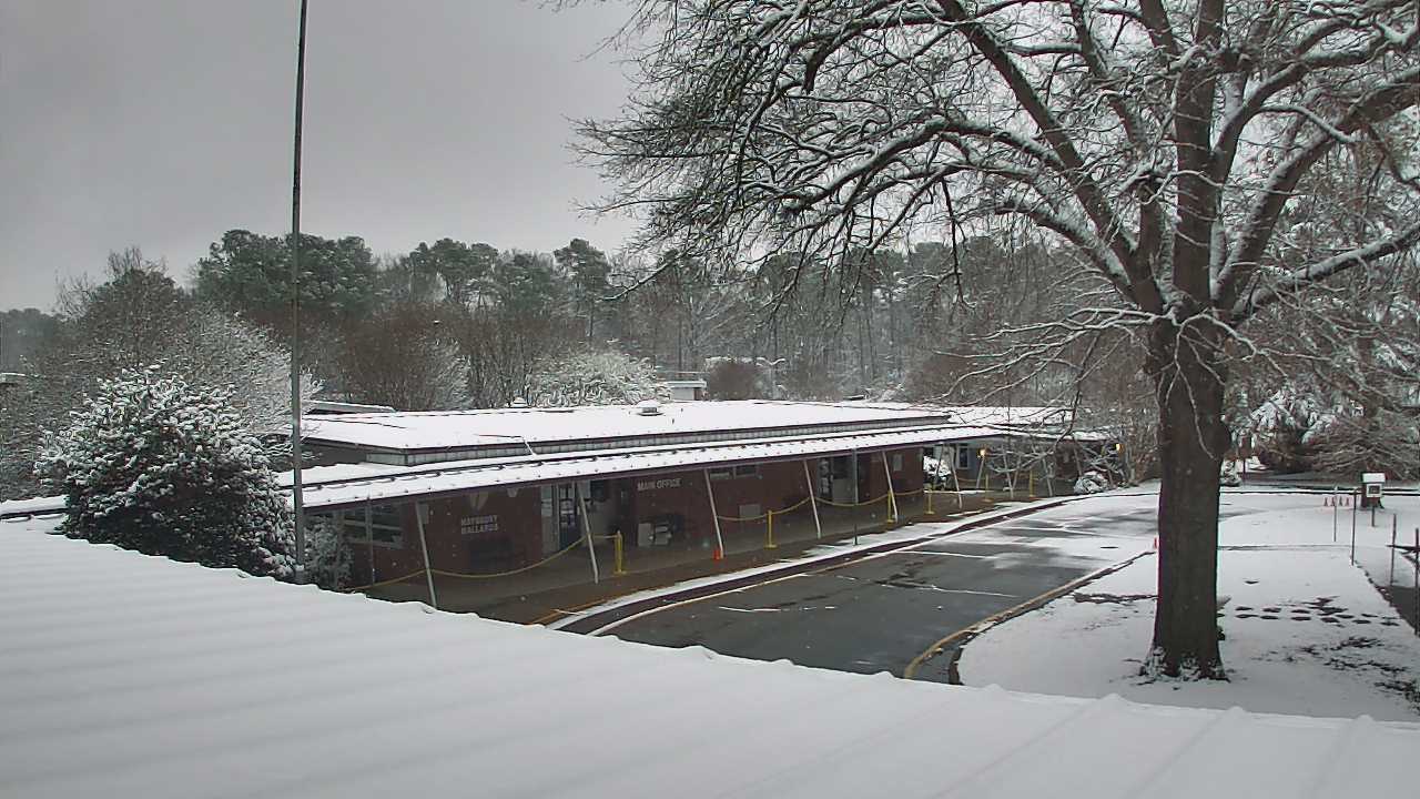 Thumbnail for current weather camera view from Maybeury ES in Tuckahoe, Virginia
