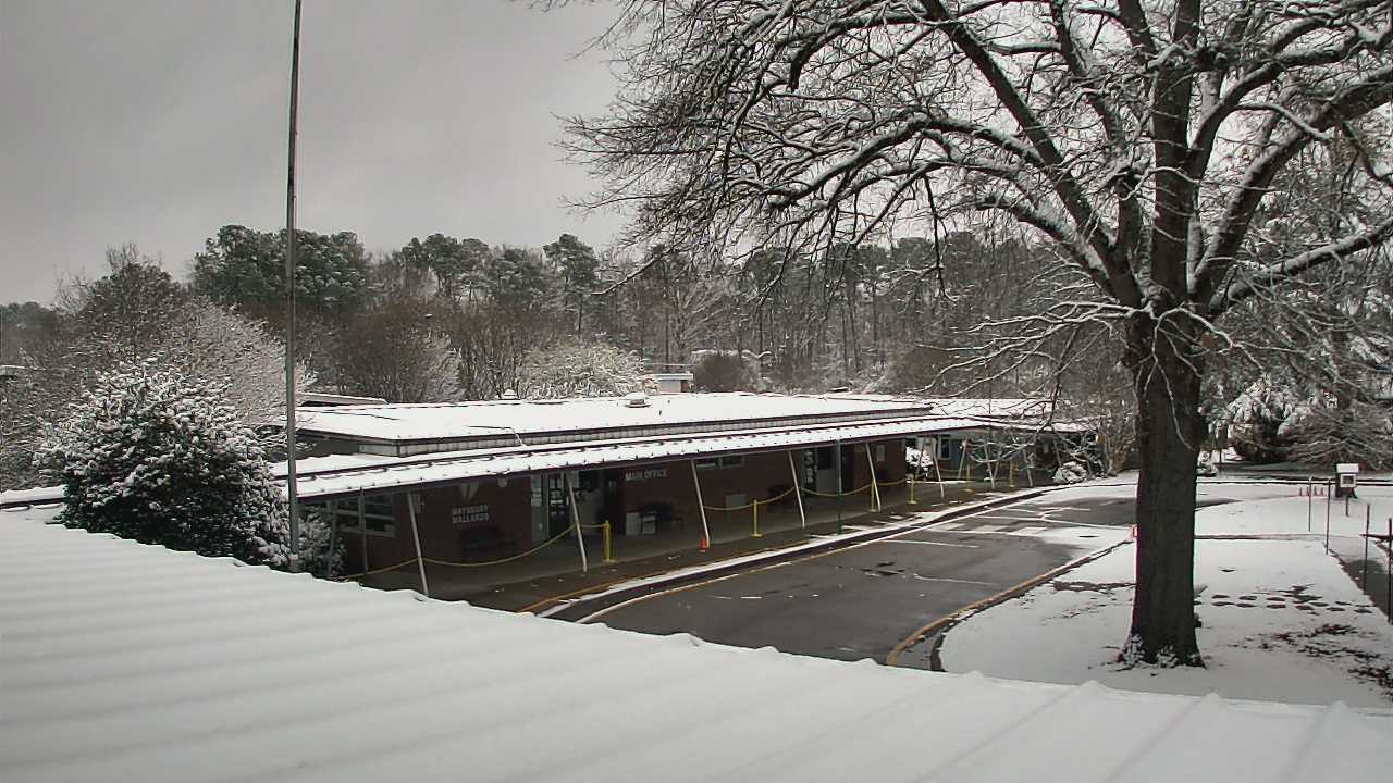 Thumbnail for current weather camera view from Maybeury ES in Tuckahoe, Virginia