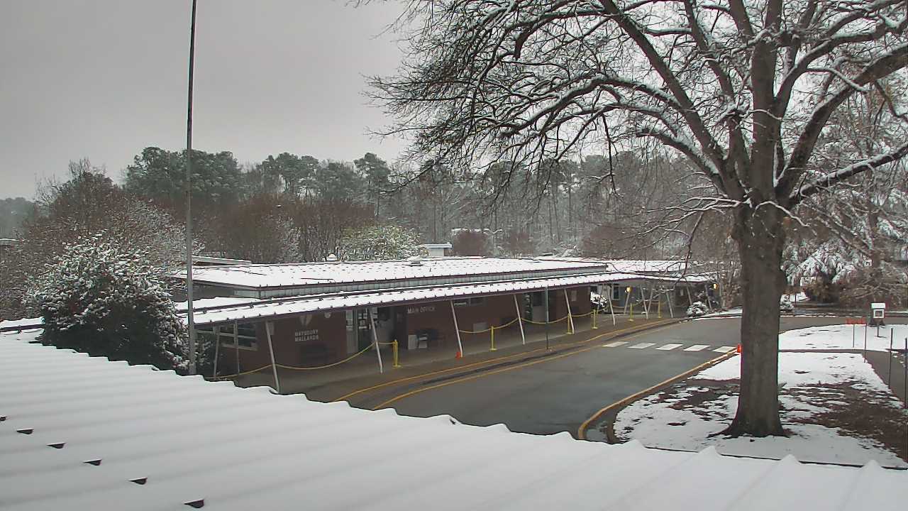 Thumbnail for current weather camera view from Maybeury ES in Tuckahoe, Virginia