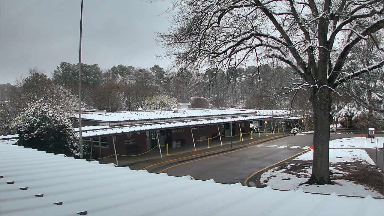 Thumbnail for current weather camera view from Maybeury ES in Tuckahoe, Virginia