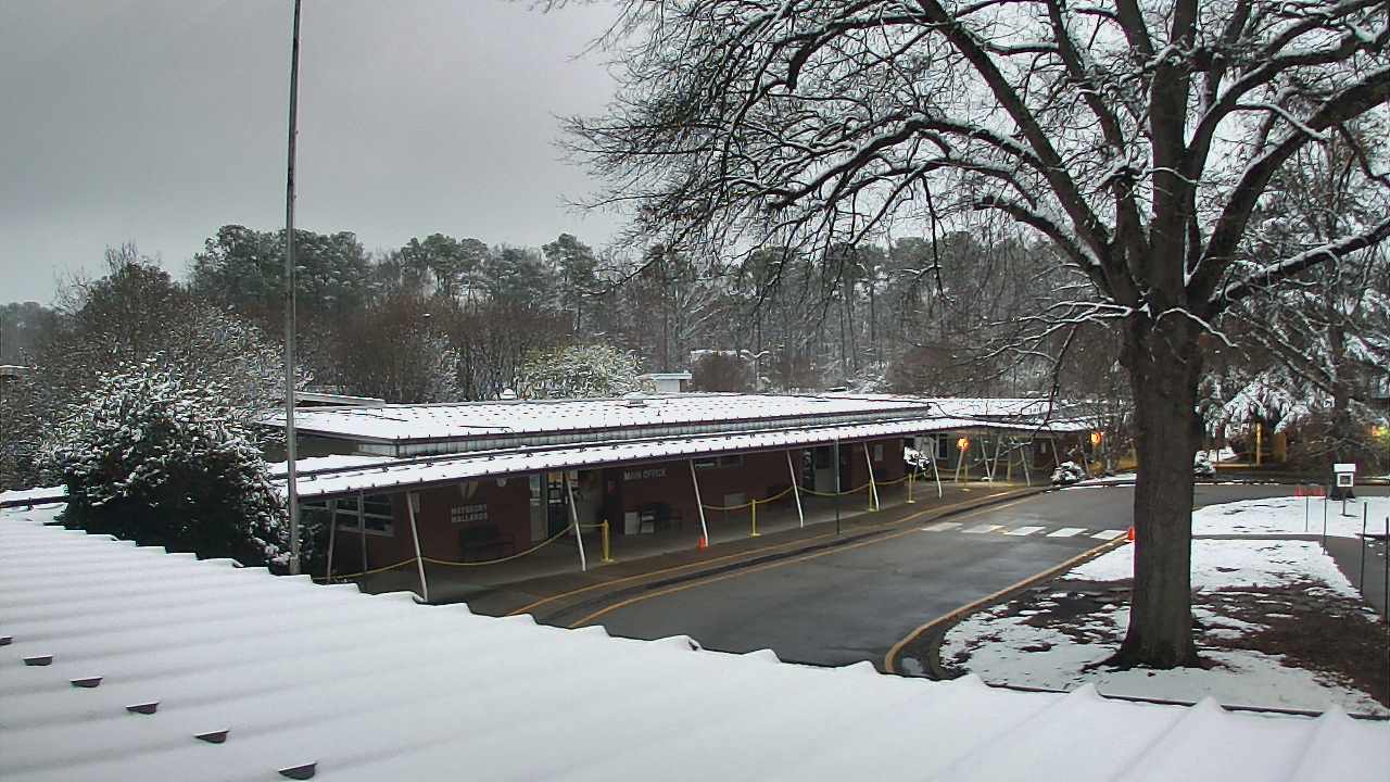Thumbnail for current weather camera view from Maybeury ES in Tuckahoe, Virginia