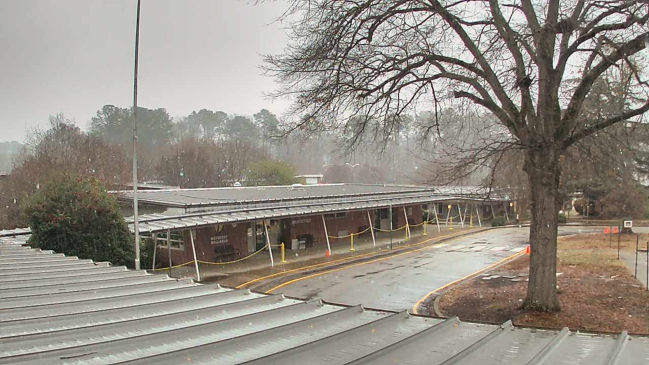 Thumbnail for current weather camera view from Maybeury ES in Tuckahoe, Virginia