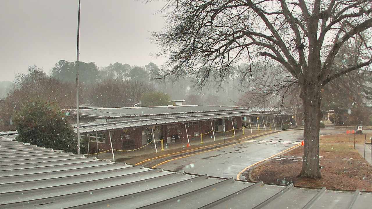 Thumbnail for current weather camera view from Maybeury ES in Tuckahoe, Virginia