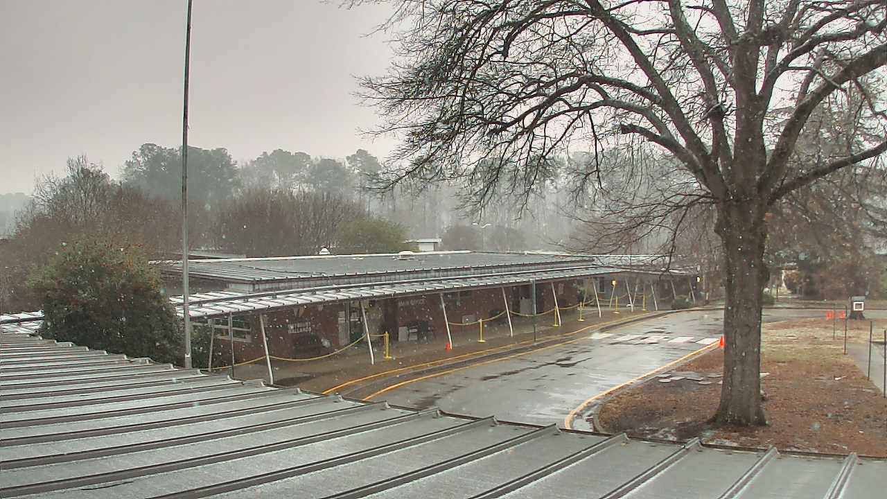 Thumbnail for current weather camera view from Maybeury ES in Tuckahoe, Virginia