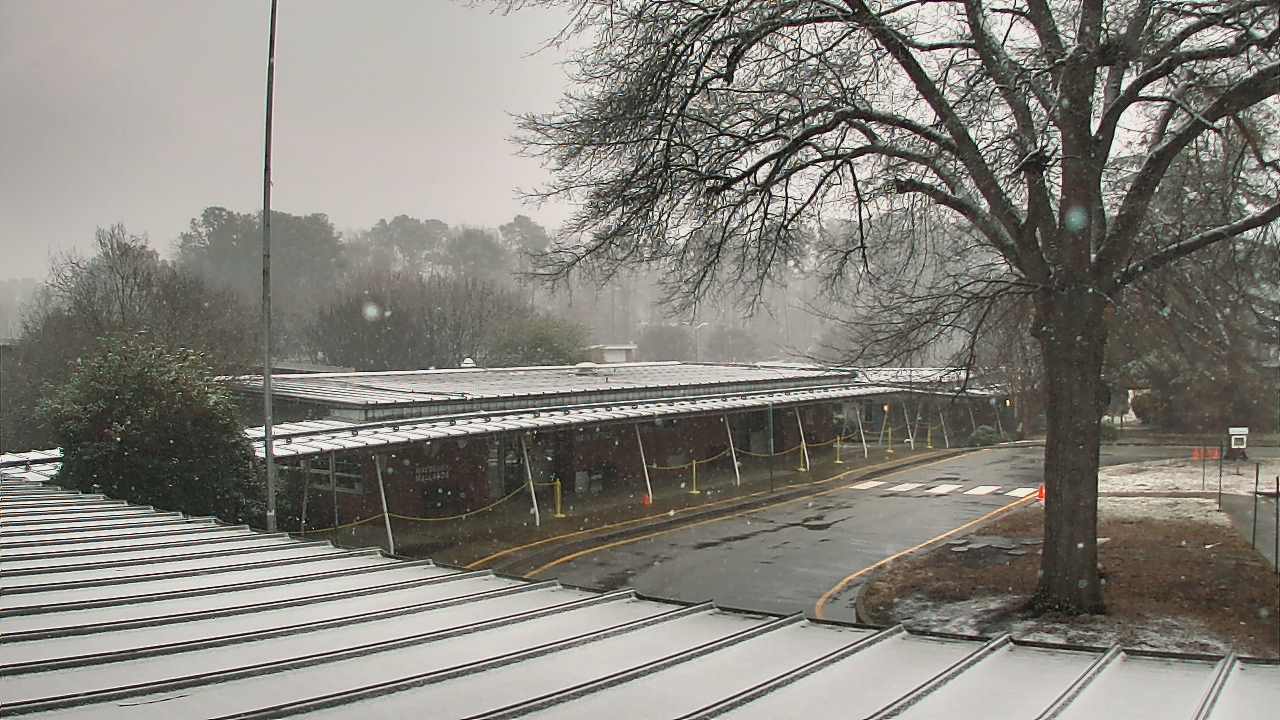 Thumbnail for current weather camera view from Maybeury ES in Tuckahoe, Virginia