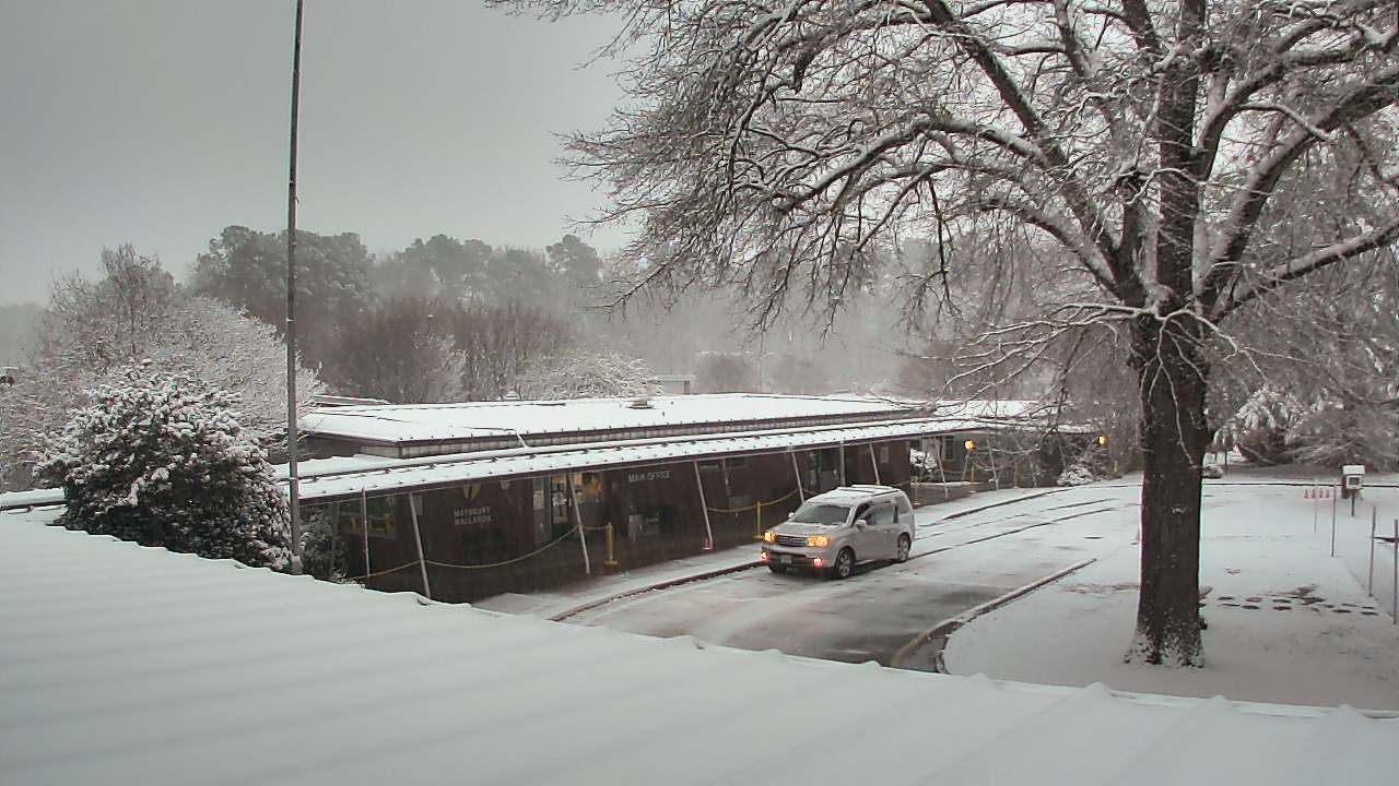Thumbnail for current weather camera view from Maybeury ES in Tuckahoe, Virginia