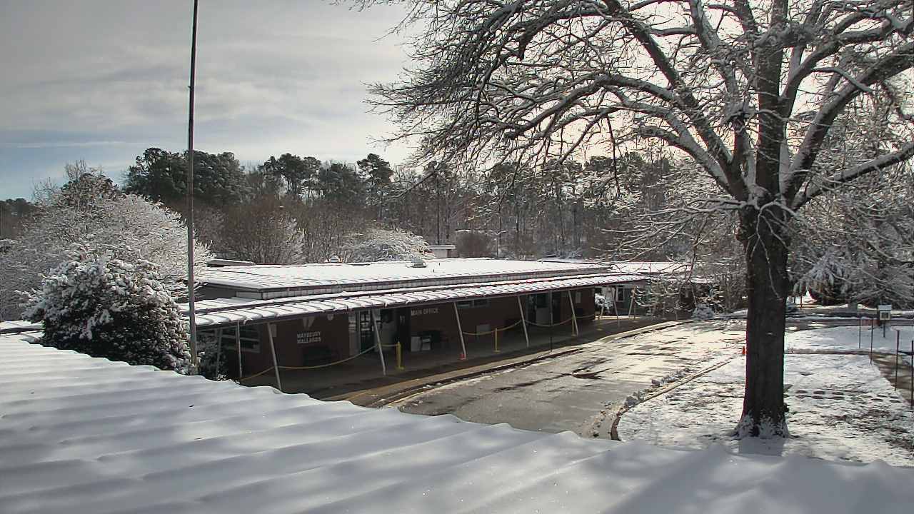 Thumbnail for current weather camera view from Maybeury ES in Tuckahoe, Virginia